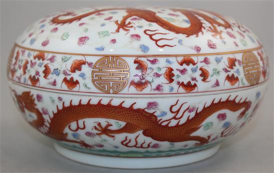 A Chinese famille rose dragon box and cover, Guangxu mark but later, 19.3cm